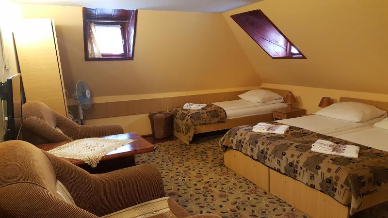 Triple Room image 3