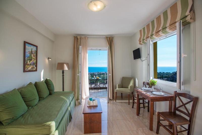 Family Suite with Sea View image 1