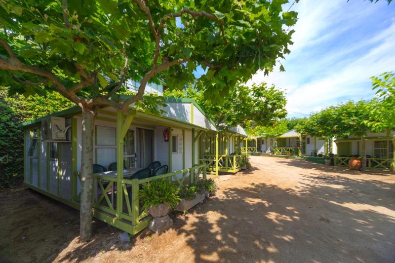 Two-Bedroom Bungalow (5 Adults) image 1