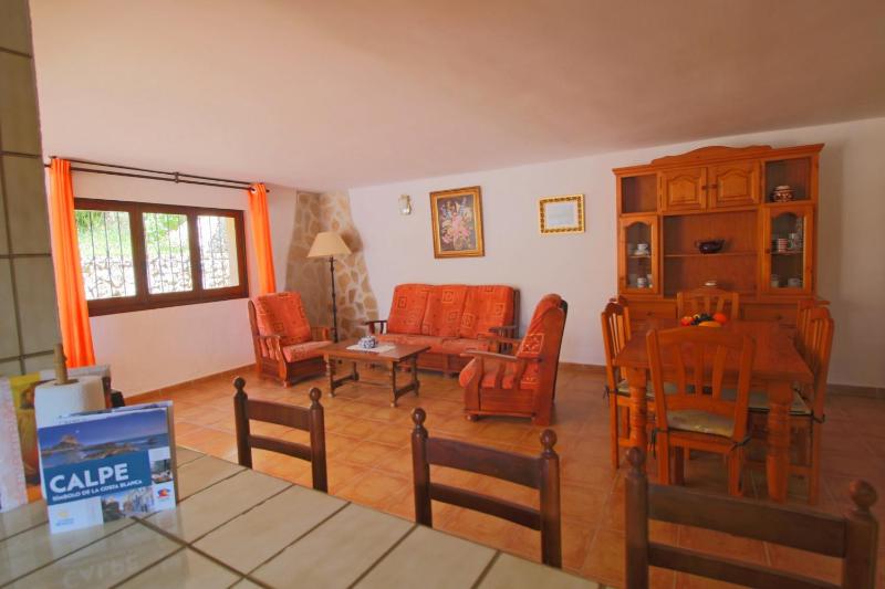 Five-Bedroom House image 3