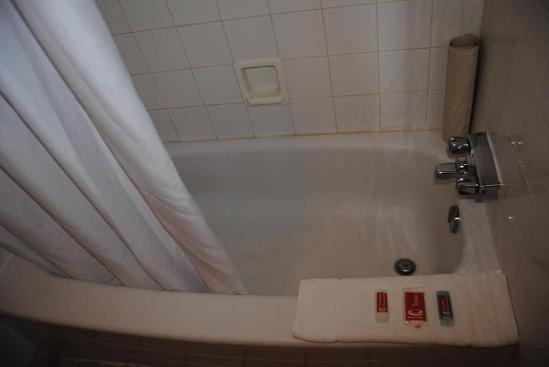 Economy Inn - image 6
