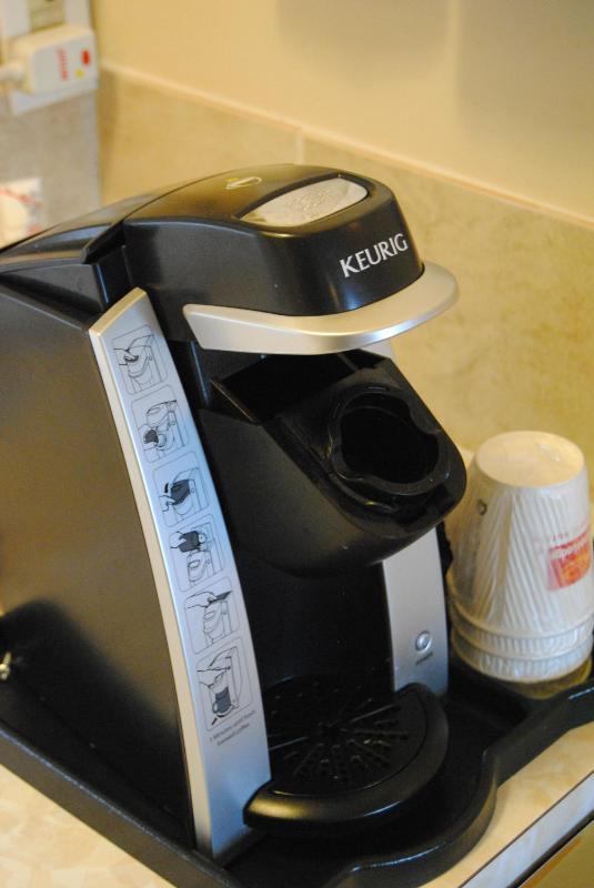 Economy Inn - image 26