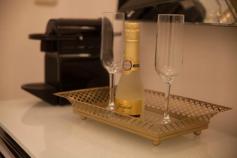 Superior Suite image 4