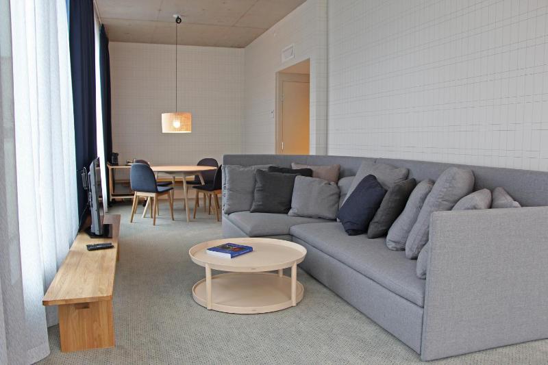 Executive Queen Suite image 3