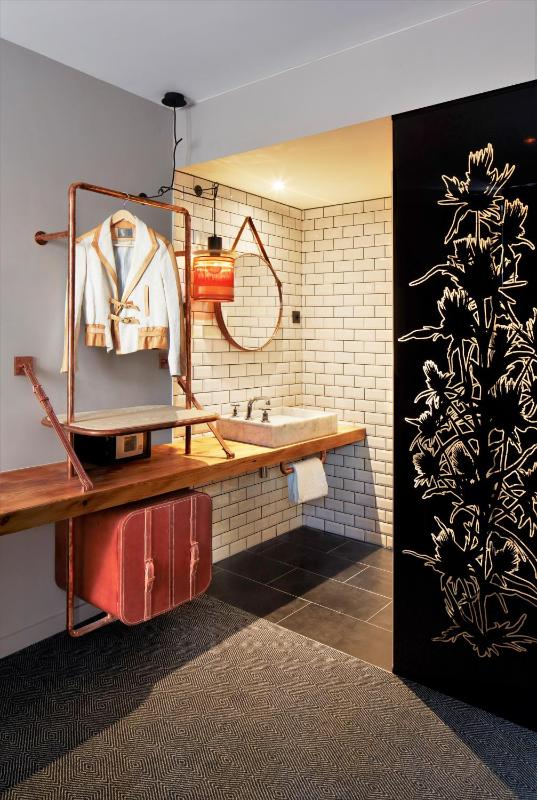 Superior Twin Room image 2