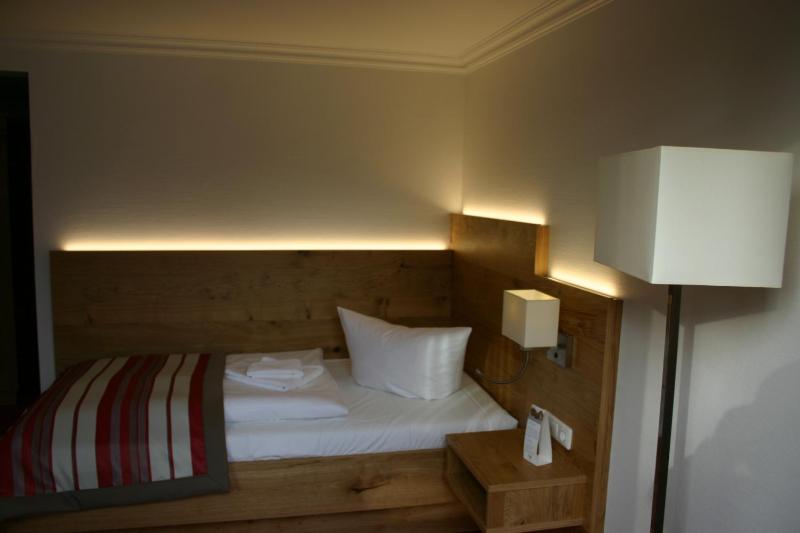 Single Room image 4
