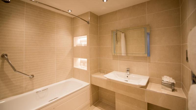 Superior Double or Twin Room image 4