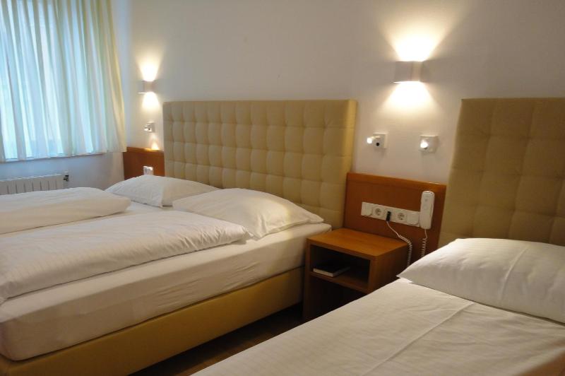 Triple Room image 3