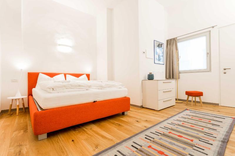 One-Bedroom Apartment with City View image 2