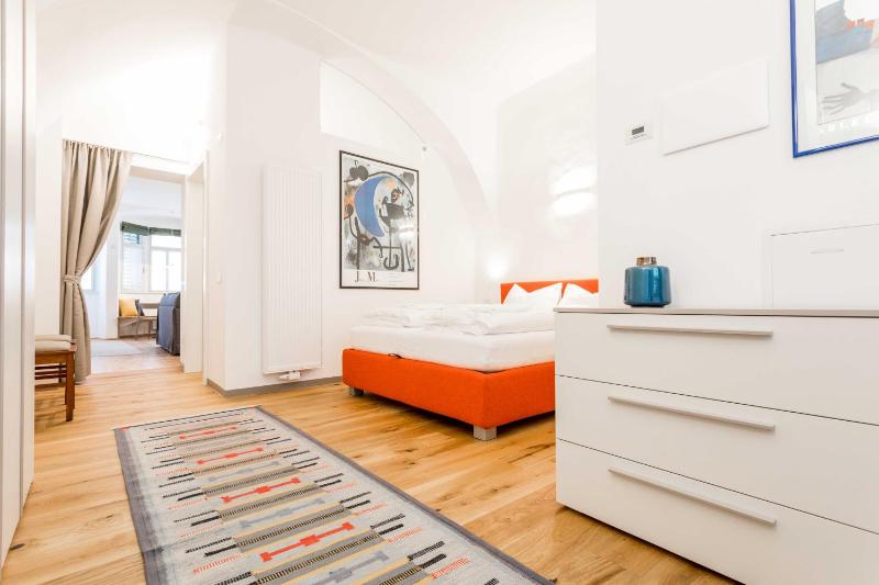 One-Bedroom Apartment with City View image 3