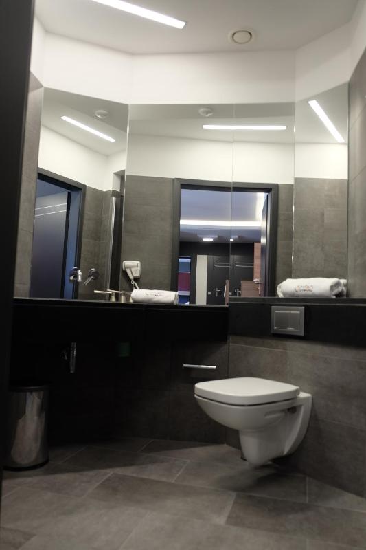 Superior Quadruple Room image 4