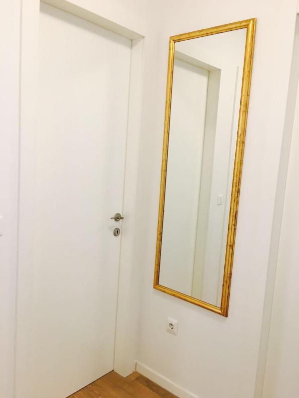 One-Bedroom Apartment image 2