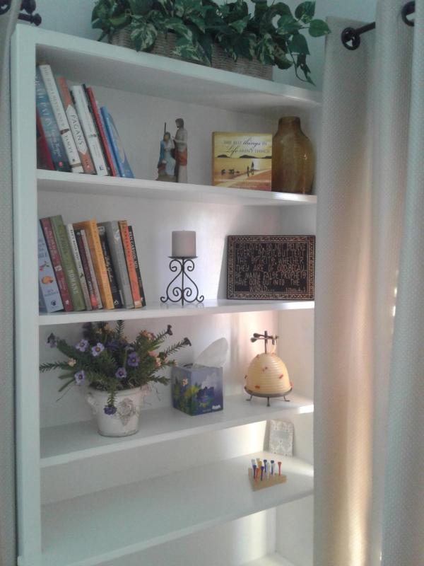 King Room image 3