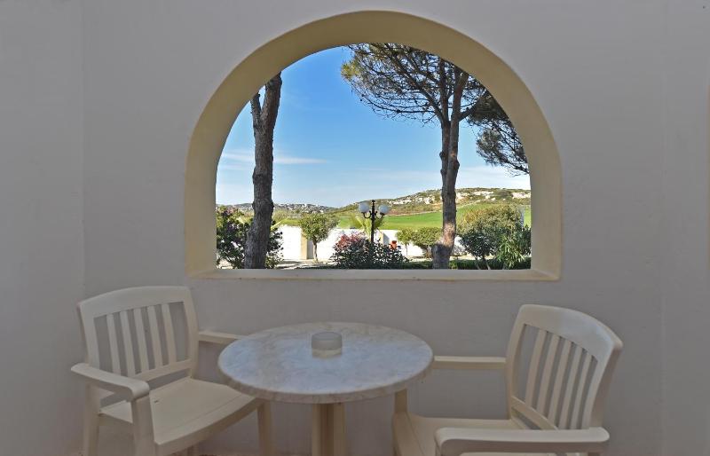 Triple Room with Partial Sea View image 2