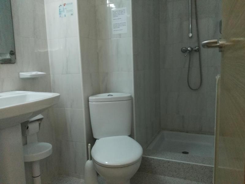 Single Room image 2