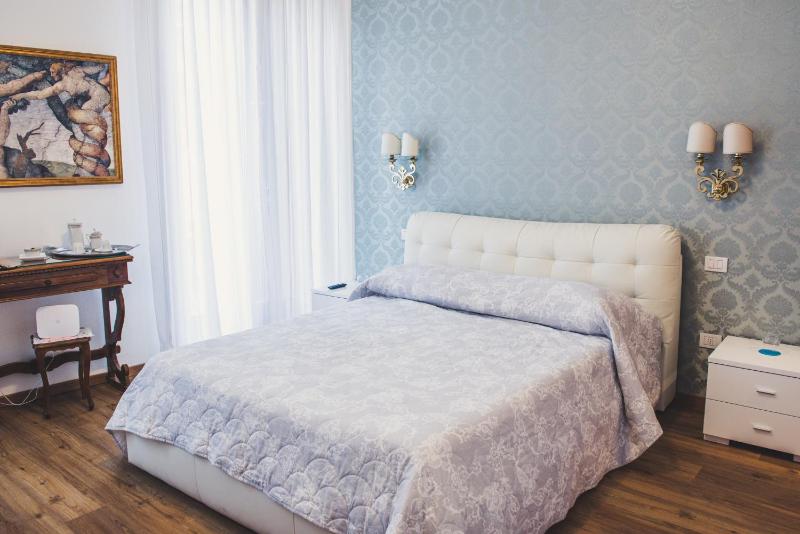 Deluxe Apartment image 3