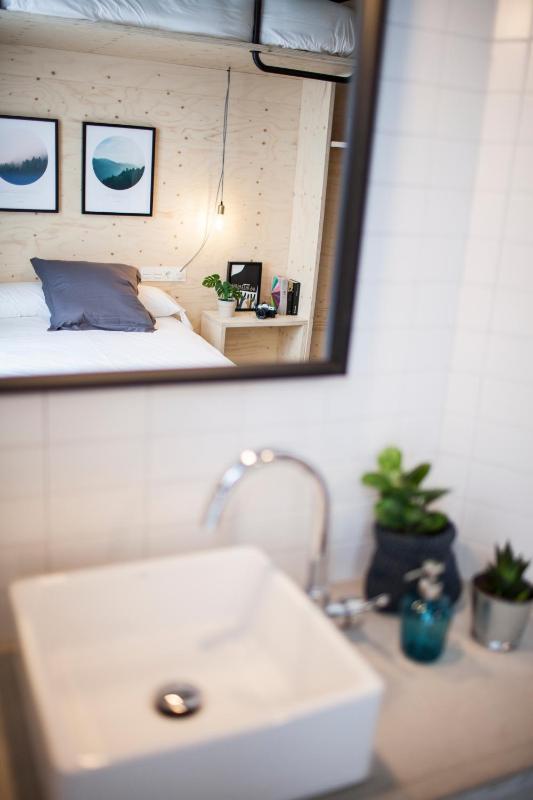 Double or Twin Room image 4