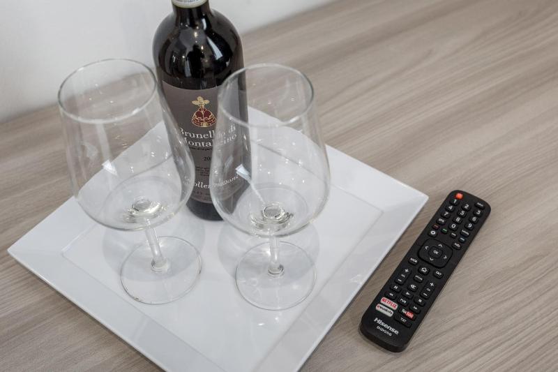 Superior Quadruple Room image 3