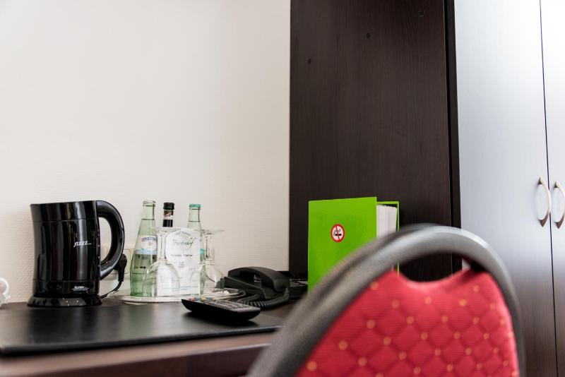 Single Room image 3