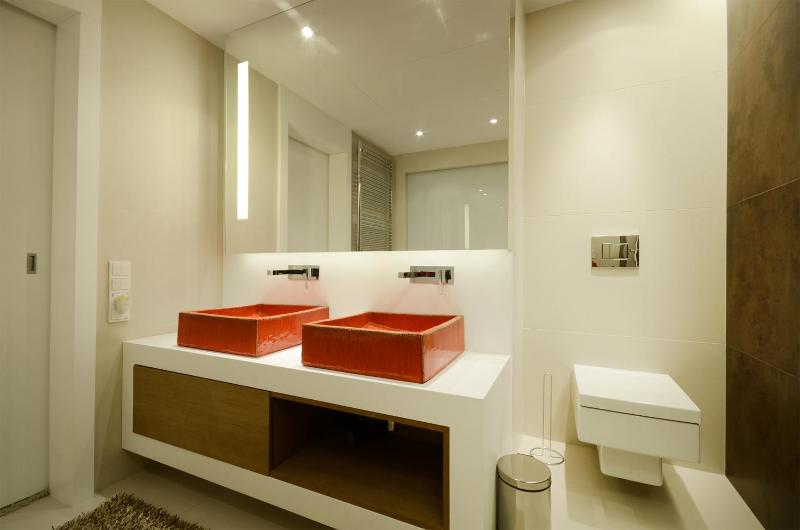 SEA TOWERS Panorama Apartments by Noclegi Renters - image 27