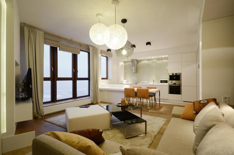 SEA TOWERS Panorama Apartments by Noclegi Renters - image 26