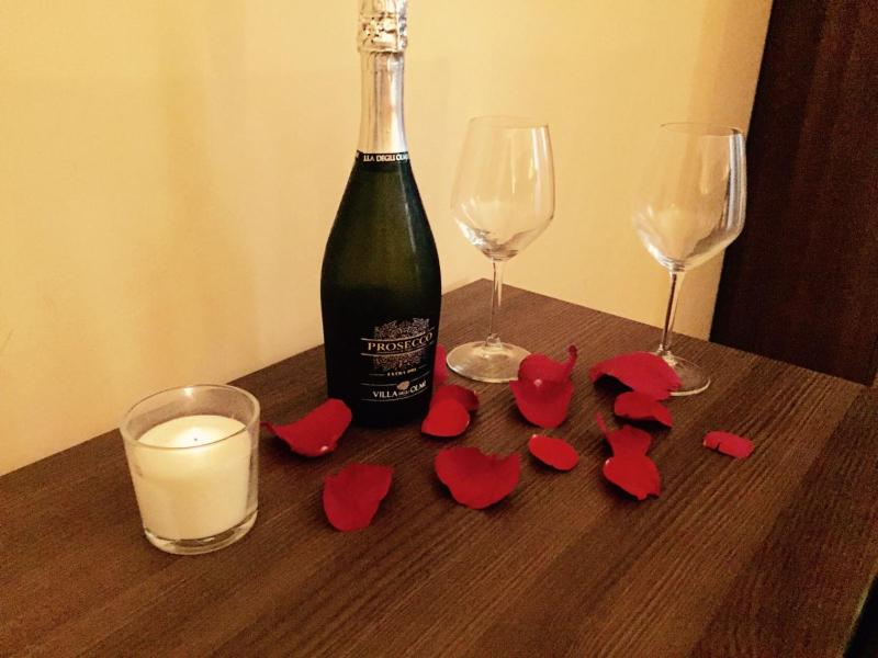 Double Room with Private Bathroom image 2