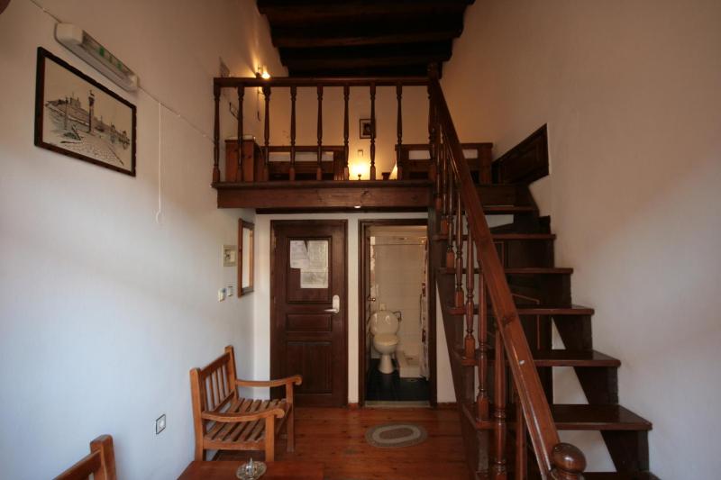 Chania Rooms - image 15