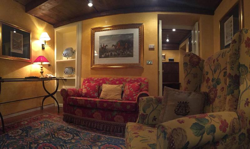 Superior Suite image 2