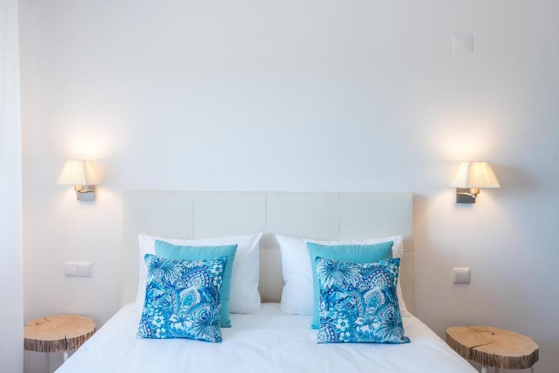 Double Room with Sea View image 3