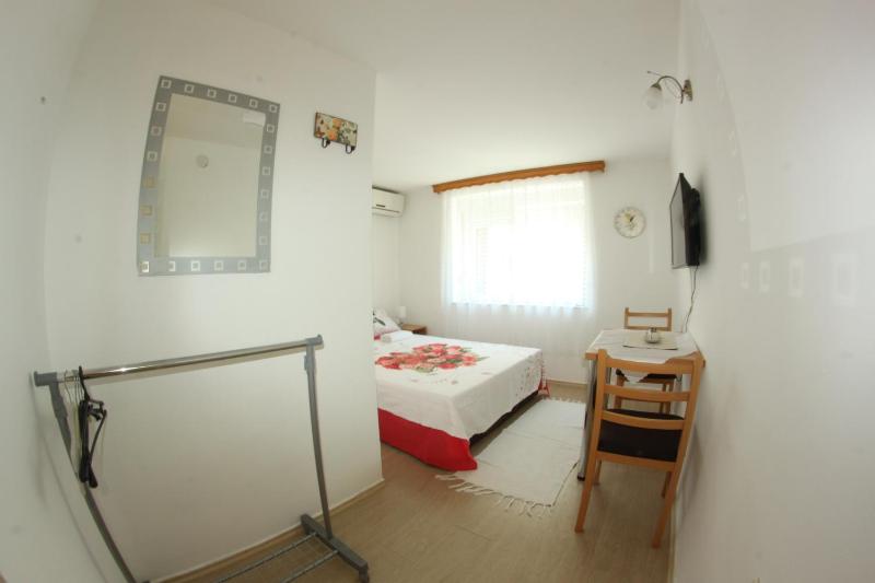 Double Room with Private Bathroom image 1