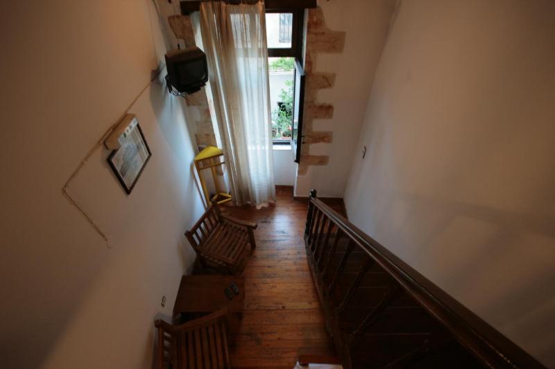 Chania Rooms - image 12