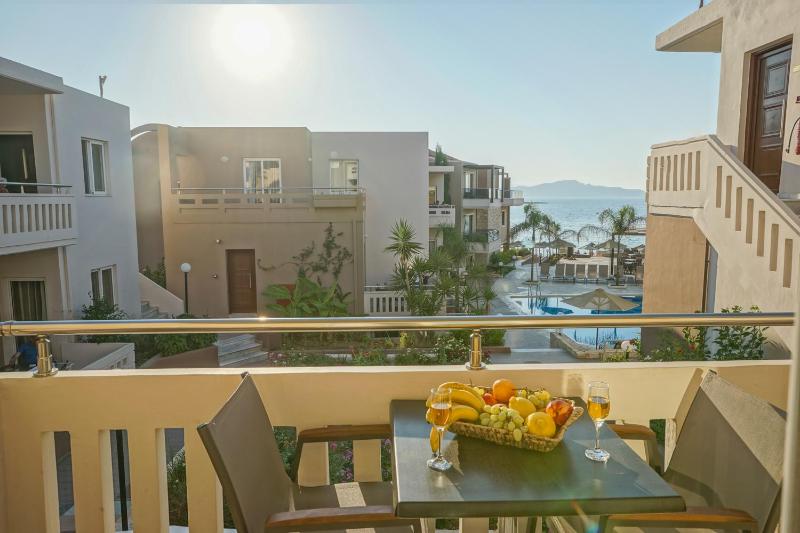 One-Bedroom Apartment with Sea View image 2