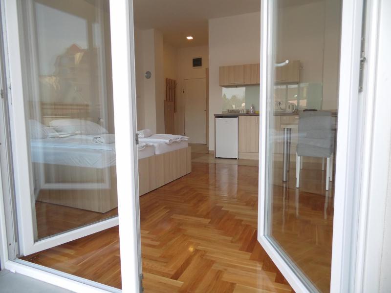 Deluxe Apartment image 1