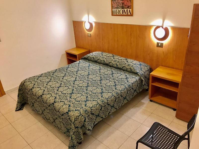 Double or Twin Room with Shared Bathroom image 3