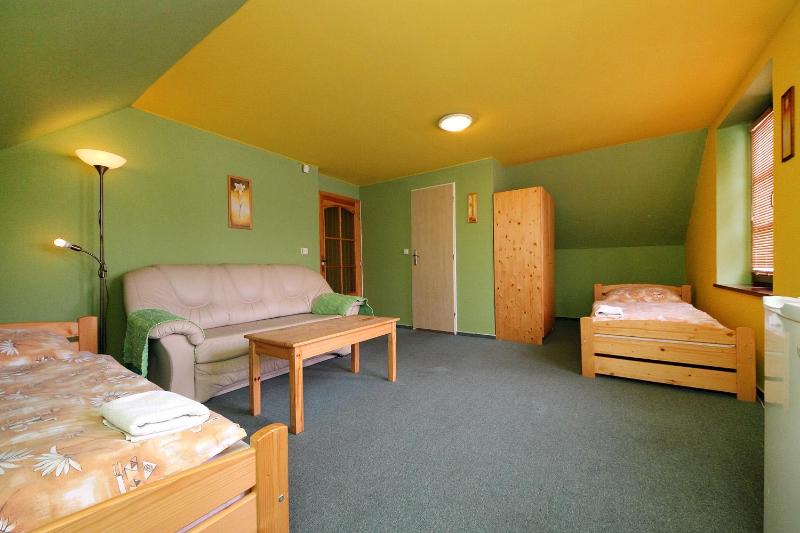Triple Room with Private Bathroom image 2