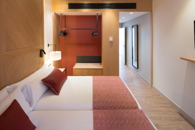 Executive Double Room image 4