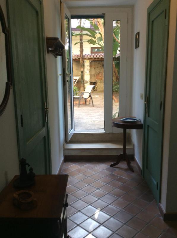 Villino with Garden - image 45
