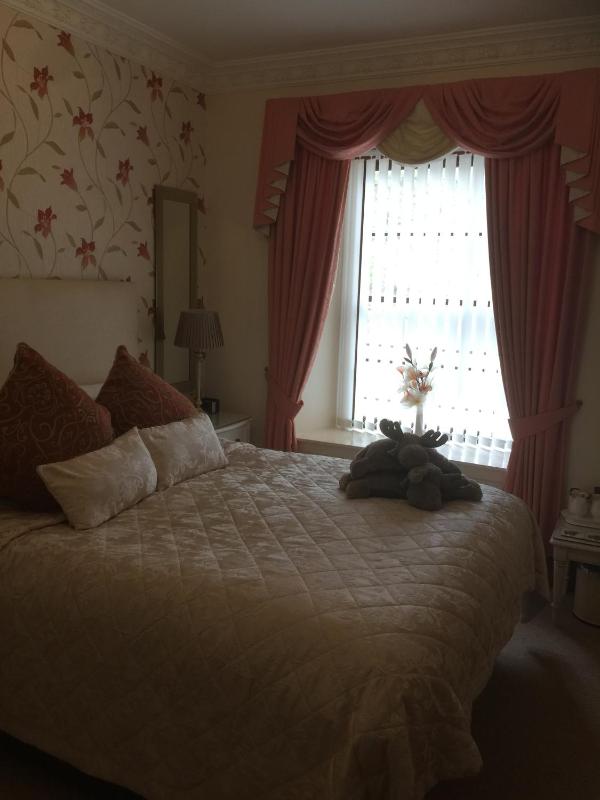 Standard Double Room image 1