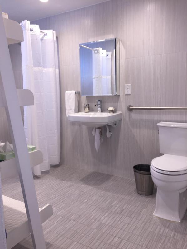 Sea Spray Inn - image 4