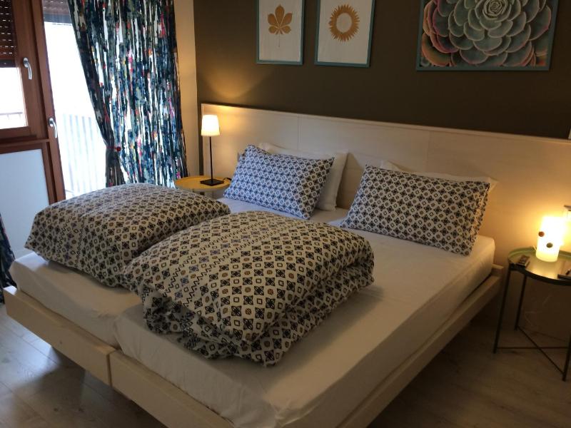Double Room image 4