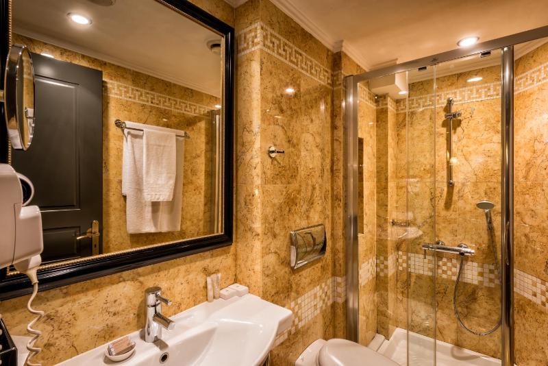 Single Room image 1