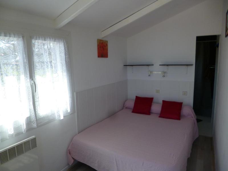 Double Room with Terrace image 3