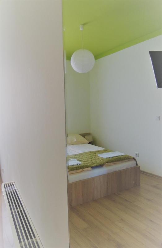 Double Room image 4