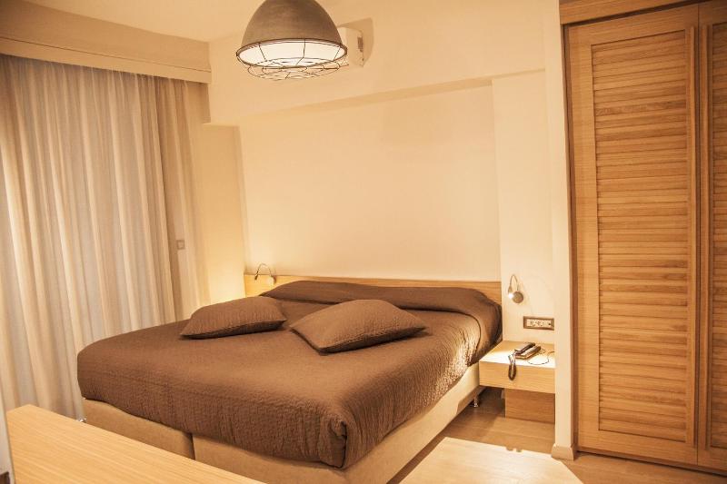 One-Bedroom Apartment with Sea View - Annex image 1