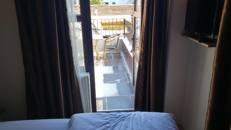 Double Room with Terrace image 2