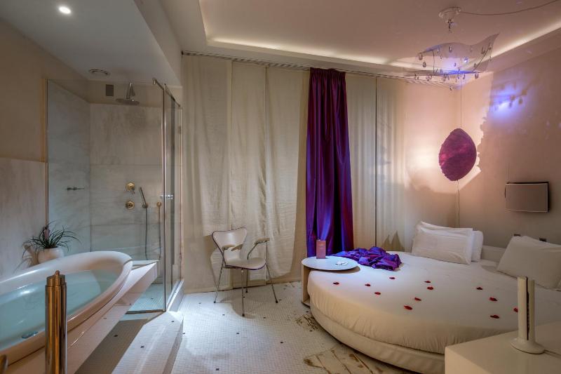 Superior Double Room image 2