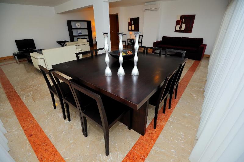 Four-Bedroom Apartment image 1