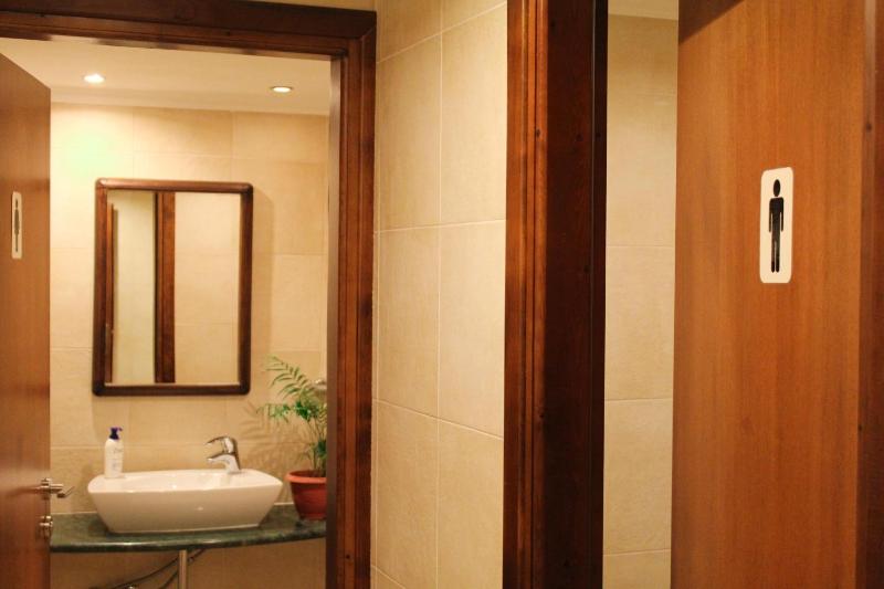 Royal Aparthotel City Centre - image 2