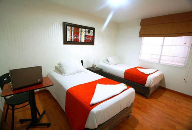 Hotel Expo Inn Embajada - image 8