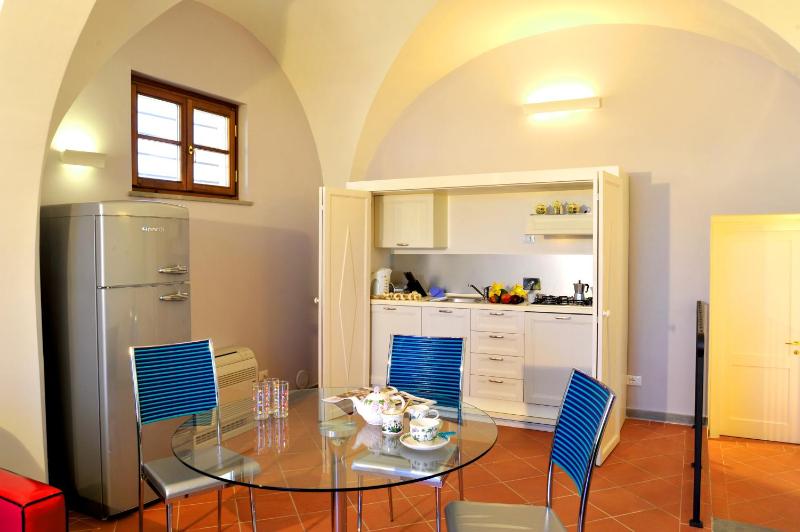 One-Bedroom Apartment (4 Adults) - Ground Floor image 4